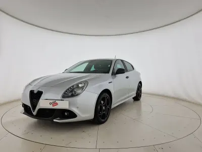 Usata Alfa Romeo Giulietta Tech Edition 120 CV (88 kW) 2019 Grigio Utilitaria