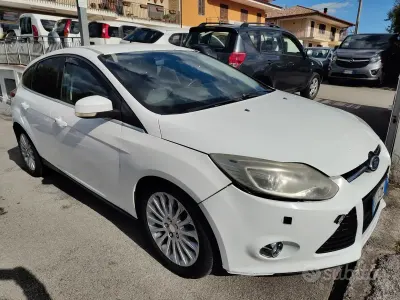 Usado Ford Focus Titanium 116 HP (85 kW) 2012 Branco Sedan