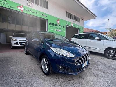 Usata Ford Fiesta Titanium 75 CV (55 kW) 2015 Blu Berlina
