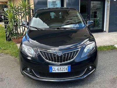 Usata Lancia Ypsilon Gold 69 CV (50 kW) 2022 Nero Utilitaria