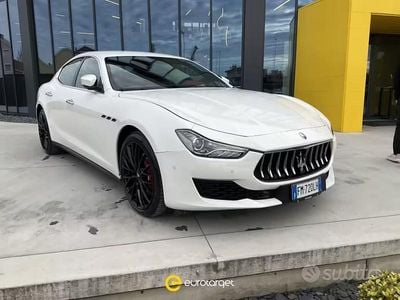 Usata Maserati Ghibli 275 CV (202 kW) 2017 Bianco Berlina