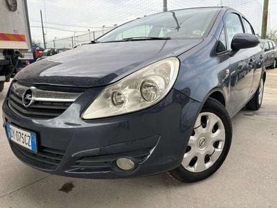Brugt Opel Corsa Enjoy 80 HK (58 kW) 2009 Grå Sedan