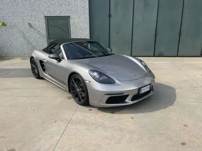 Usata Porsche 718 Boxster 299 CV (219 kW) 2021 Argento Cabrio
