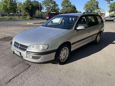 Occasion Opel Omega Elegance 136 ch (100 kW) 1997 Argent Berline