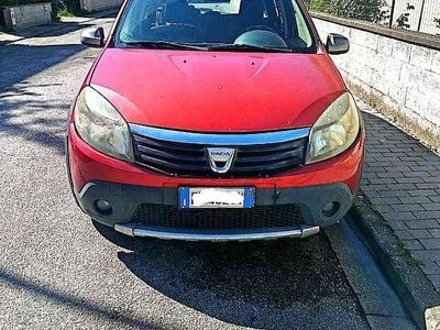 Usata Dacia Sandero Stepway 68 CV (50 kW) 2010 Berlina