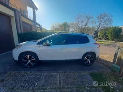 Usata Peugeot 2008 115 CV (84 kW) 2013 Bianco SUV