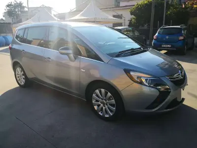 Usata Opel Zafira Tourer Cosmo 150 CV (110 kW) 2012 Bronzo Monovolume