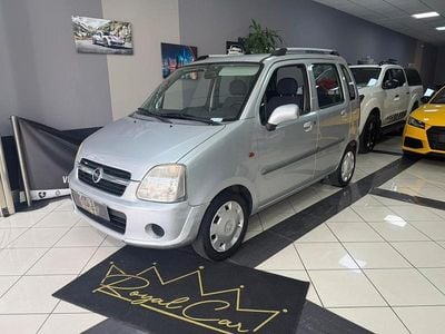 Usata Opel Agila Enjoy 65 CV (47 kW) 2008 Argento Utilitaria