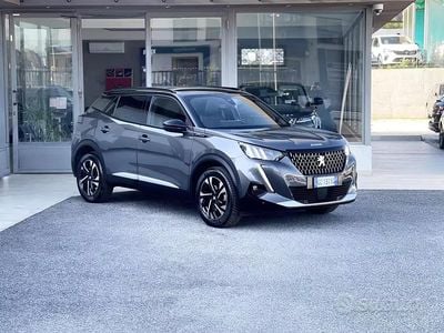 Usata Peugeot 2008 GT-line 131 CV (96 kW) 2020 Grigio SUV