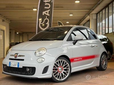 Usata Abarth 500 135 CV (99 kW) 2011 Beige Utilitaria