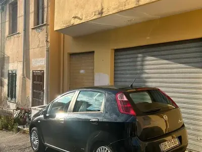 Usata Fiat Grande Punto 90 CV (66 kW) 2007 Nero Utilitaria