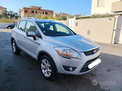 Usata Ford Kuga 136 CV (100 kW) 2009 Grigio SUV