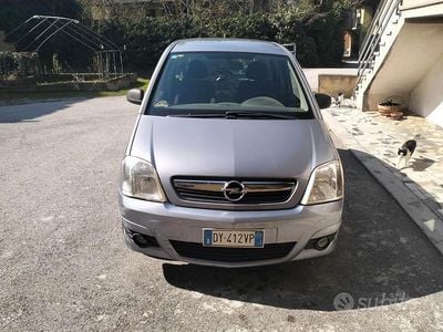 Usata Opel Meriva 90 CV (66 kW) 2009 Monovolume