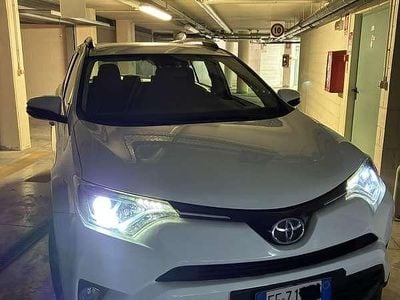 Usata Toyota RAV4 Active 143 CV (105 kW) 2016 SUV