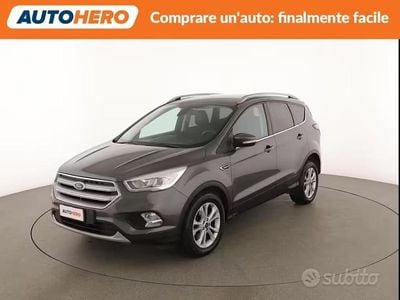 Begagnad Ford Kuga Titanium 120 HK (88 kW) 2017 Grå SUV