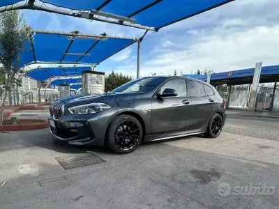 Usata BMW 116 M Sport 116 CV (85 kW) 2021 Grigio Utilitaria
