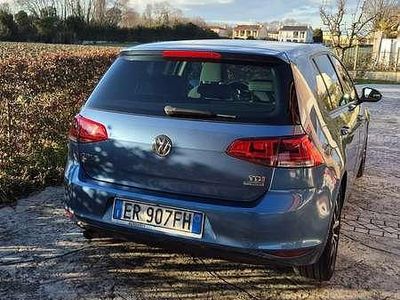 Usata VW Golf VII Highline 105 CV (77 kW) 2013 Berlina