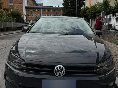 Usata VW Polo Trendline 80 CV (58 kW) 2019 Grigio Utilitaria