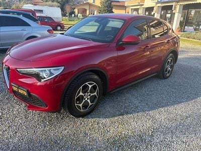 Usata Alfa Romeo Stelvio 160 CV (117 kW) 2022 Rosso SUV
