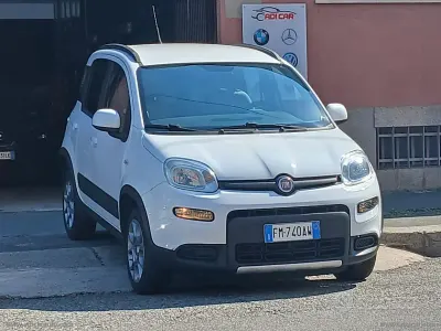 Usata Fiat Panda 4x4 S 86 CV (63 kW) 2013 Bianco Utilitaria