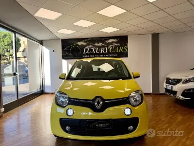 Usata Renault Twingo SE 69 CV (50 kW) 2018 Giallo Utilitaria
