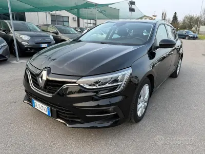 Usata Renault Mégane GrandTour Equilibre 116 CV (85 kW) 2022 Nero Station wagon