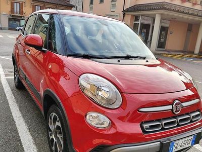 Begagnad Fiat 500L Connect 95 HK (69 kW) 2021 Röd Minibuss