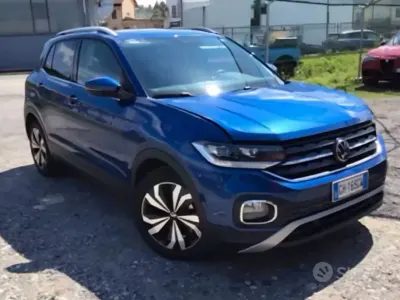 Usata VW T-Cross Advance 110 CV (80 kW) 2021 Blu SUV