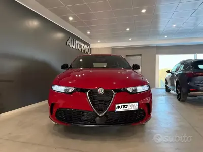 Usata Alfa Romeo Tonale Super 131 CV (96 kW) 2023 Rosso SUV