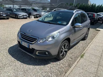 Usata Peugeot 2008 S 120 CV (88 kW) 2015 Grigio SUV