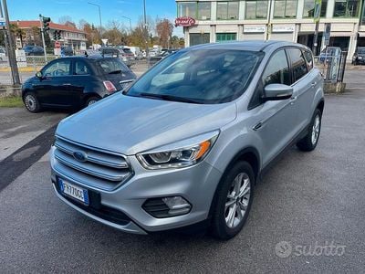 Grigio Usata 2017 Ford Kuga Titanium SUV | 10.500 € (Buon prezzo)