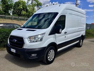 Begagnad Ford Transit 170 HK (125 kW) 2021 Vit Sedan