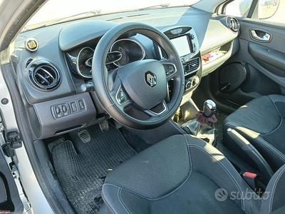 Usata Renault Clio GrandTour 90 CV (66 kW) 2017 Grigio Station wagon