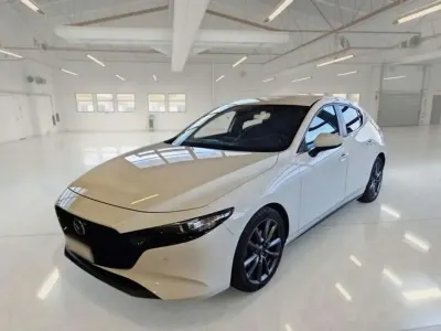 Usata Mazda 3 150 CV (110 kW) 2021 Bia Berlina
