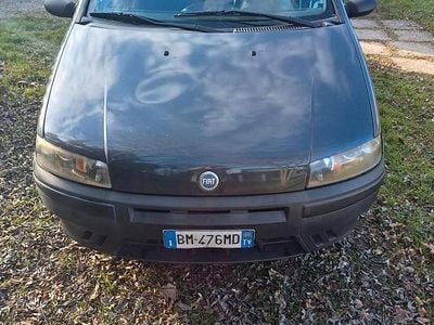 Usata Fiat Punto 60 CV (44 kW) 1999 Grigio Berlina