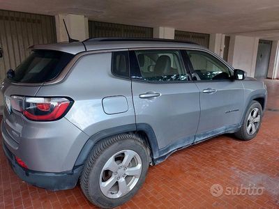 Usata Jeep Compass 120 CV (88 kW) 2019 Grigio SUV