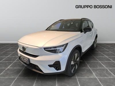Bianco Usata 2024 Volvo XC40 Plus SUV | 36.900 € (Cara)