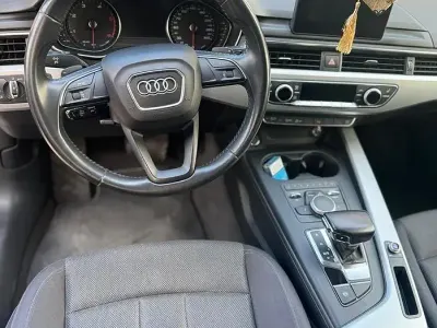 Usata Audi A4 190 CV (139 kW) 2018 Grigio Station wagon