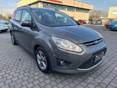 Begagnad Ford C-MAX Titanium 126 HK (92 kW) 2015 Grå Minibuss
