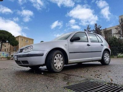 Usata VW Golf IV 75 CV (55 kW) 2001 Berlina