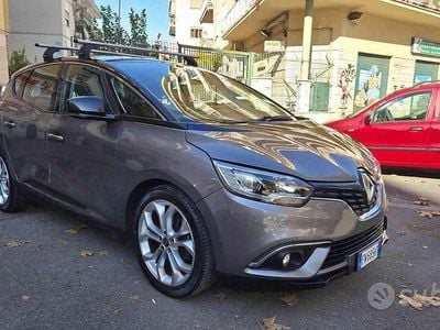 Usata Renault Scénic IV 110 CV (80 kW) 2018 Grigio Monovolume