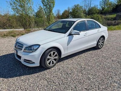 Gebraucht Mercedes C220 Executive 170 PS (125 kW) 2013 Weiß Limousine