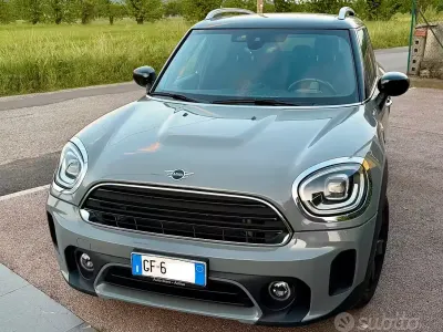 Begagnad Mini Cooper Countryman Business 136 HK (100 kW) 2022 Grå SUV
