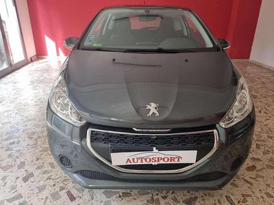 Usata Peugeot 208 82 CV (60 kW) 2012 Other Utilitaria