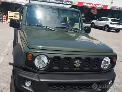 Usata Suzuki Jimny 102 CV (75 kW) 2023 Verde SUV