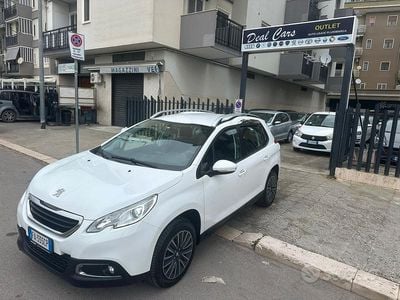 Usata Peugeot 2008 Active 74 CV (54 kW) 2015 Bianco SUV