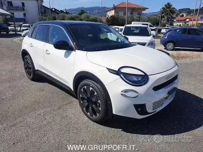 Nuova Fiat 600 La Prima 100 CV (73 kW) 2026 Bianco SUV