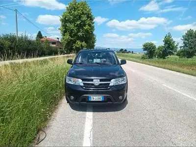 Usata Fiat Freemont 170 CV (125 kW) 2012 Nero SUV