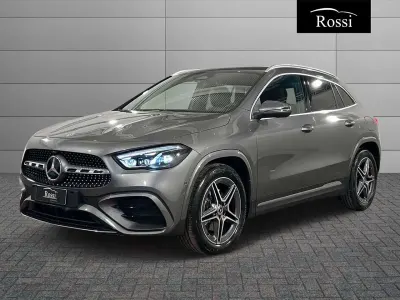 Nuova Mercedes GLA180 116 CV (85 kW) 2026 Grigio montagna SUV