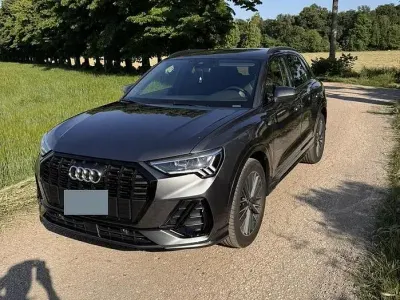 Begagnad Audi Q3 S-Line 150 HK (110 kW) 2023 Grå SUV